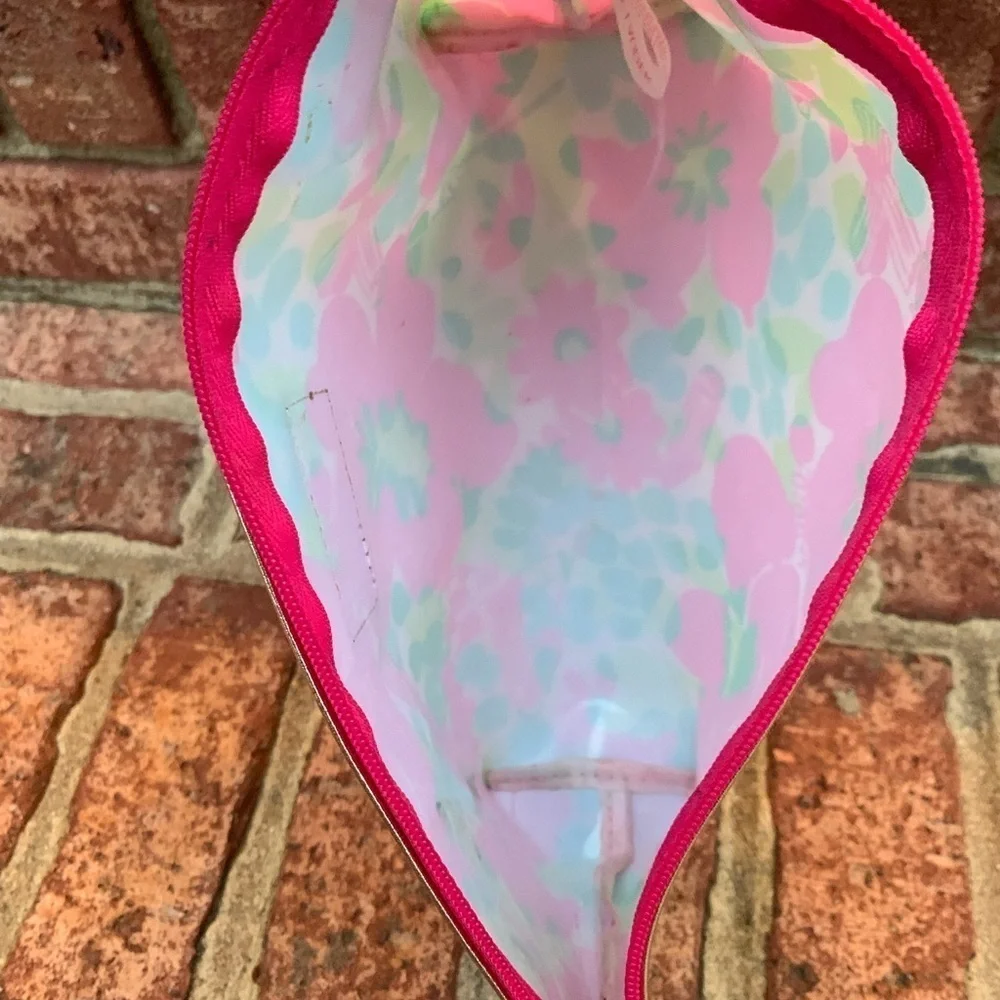 Lilly Pulitzer Estee Lauder Island Breeze Pink PVC Cosmetic Makeup Bag Zipper